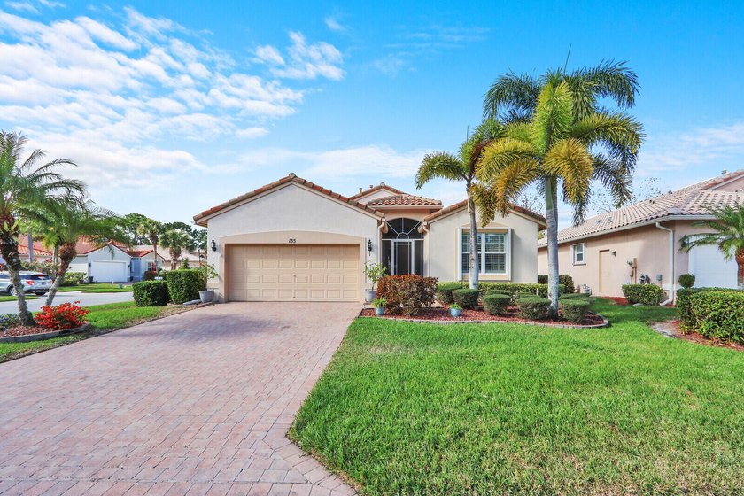 Meticulously maintained & move-in ready, this beautiful home - Beach Home for sale in Port Saint Lucie, Florida on Beachhouse.com