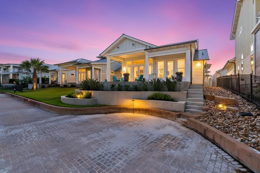 Exquisitely crafted, this single-story waterfront estate - Beach Home for sale in Rockport, Texas on Beachhouse.com