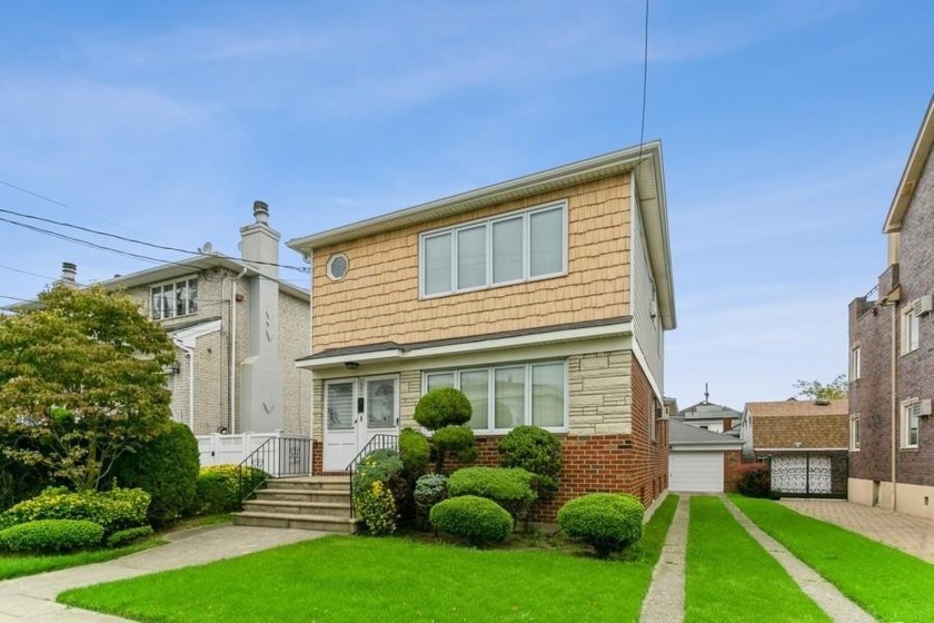 NEW TO MARKET! A FULLY DETACHED, LEGAL 2 FAMILY WITH CARAGE AND - Beach Home for sale in Brooklyn, New York on Beachhouse.com