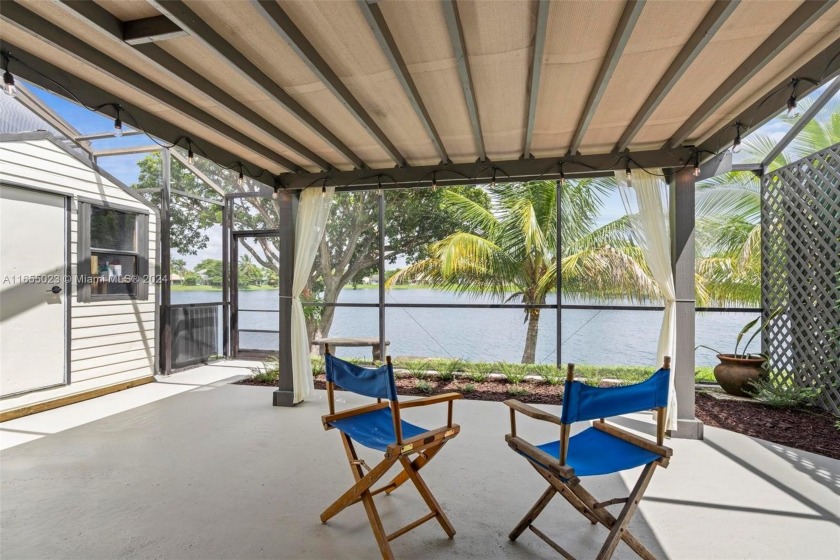 Experience resort-style living in this beautifully renovated - Beach Townhome/Townhouse for sale in Miami, Florida on Beachhouse.com