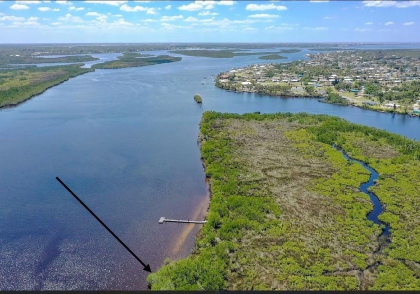 WATERFRONT property with 0.35 acre and direct access to the Gulf - Beach Lot for sale in Punta Gorda, Florida on Beachhouse.com