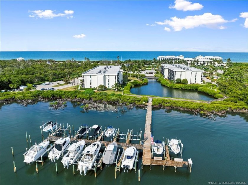 Waterfront 2Bed 2Bath condo with spacious patio. Dock slips up - Beach Condo for sale in Jensen Beach, Florida on Beachhouse.com
