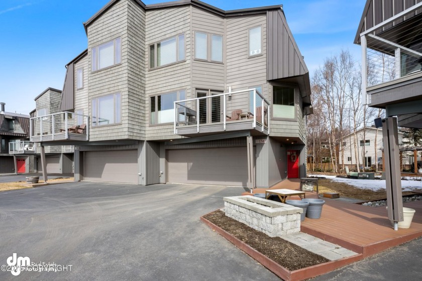 Welcome to the epitome of luxury living at Bootleggers Cove! - Beach Home for sale in Anchorage, Alaska on Beachhouse.com