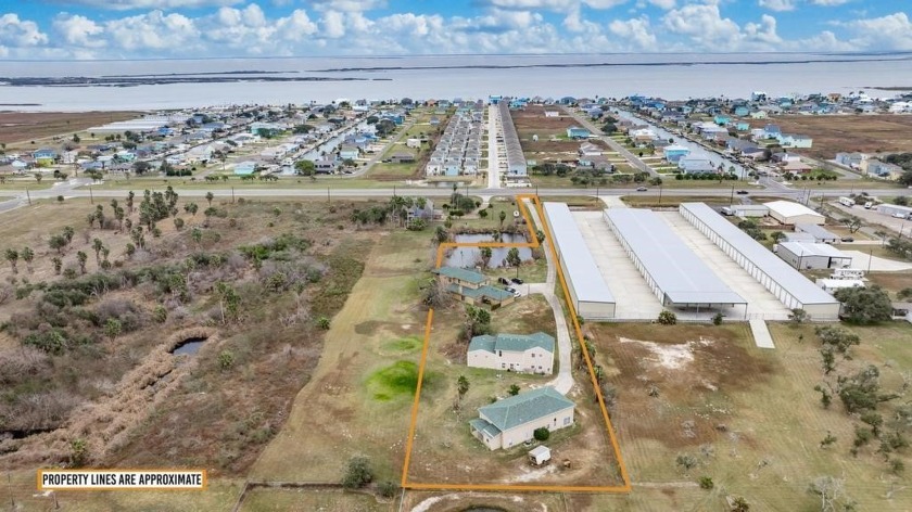 Ready to add to your rental portfolio? This rare multi-unit - Beach Home for sale in Rockport, Texas on Beachhouse.com