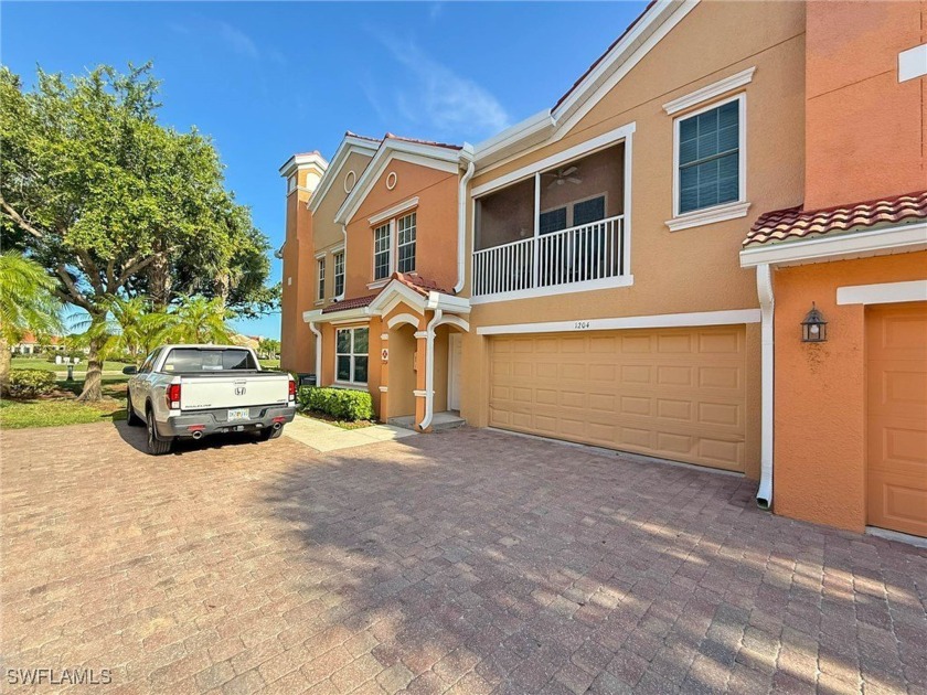 Back on the market! WATER, INTERNET AND CABLE INCLDED!!! This - Beach Condo for sale in Cape Coral, Florida on Beachhouse.com