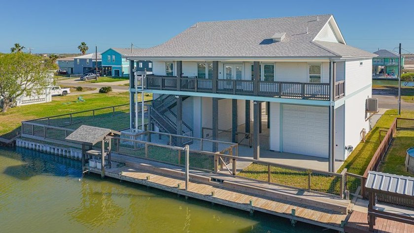 Exceptional and well built canal-front home in Holiday Beach - Beach Home for sale in Rockport, Texas on Beachhouse.com