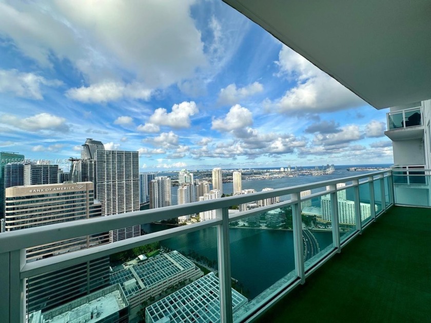 BEST VIEW. LOW HOA - Experience luxury living in this stunning - Beach Condo for sale in Miami, Florida on Beachhouse.com