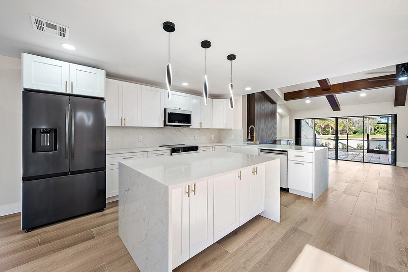 Welcome to 37 Edinburgh, one of a kind fully remodeled, large - Beach Townhome/Townhouse for sale in Palm Beach Gardens, Florida on Beachhouse.com