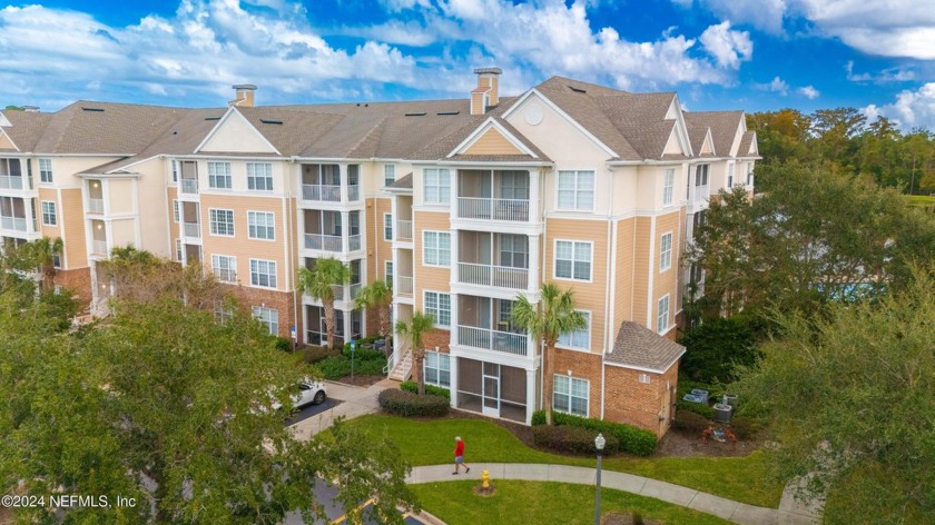 Located minutes from the vibrant town center, the Mayo Clinic, a - Beach Condo for sale in Jacksonville, Florida on Beachhouse.com