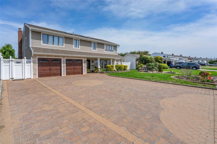 Do not miss out on private beach access (with low annual fees of - Beach Home for sale in Lido Beach, New York on Beachhouse.com