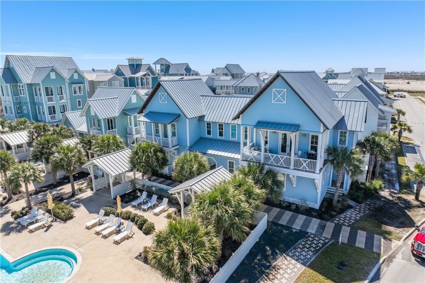 Welcome to 636 Kings Crown Lane, one of the most gorgeous and - Beach Home for sale in Port Aransas, Texas on Beachhouse.com