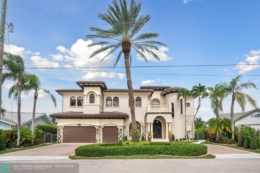 *Designer Inspired* Completely Renovated Waterfront Home in - Beach Home for sale in Lighthouse Point, Florida on Beachhouse.com