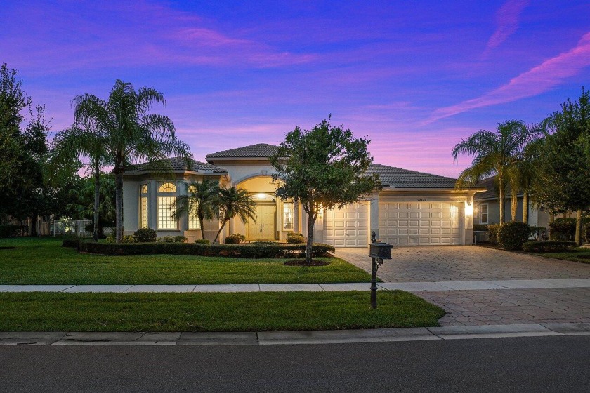 Single Story / Waterfront home nestled in one of the most - Beach Home for sale in Wellington, Florida on Beachhouse.com