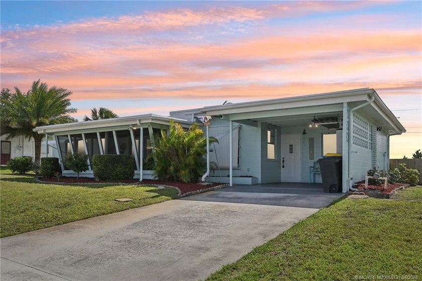 EXPERIENCE THE SKYLINE VIEW! Perched on one of the highest - Beach Home for sale in Jensen Beach, Florida on Beachhouse.com