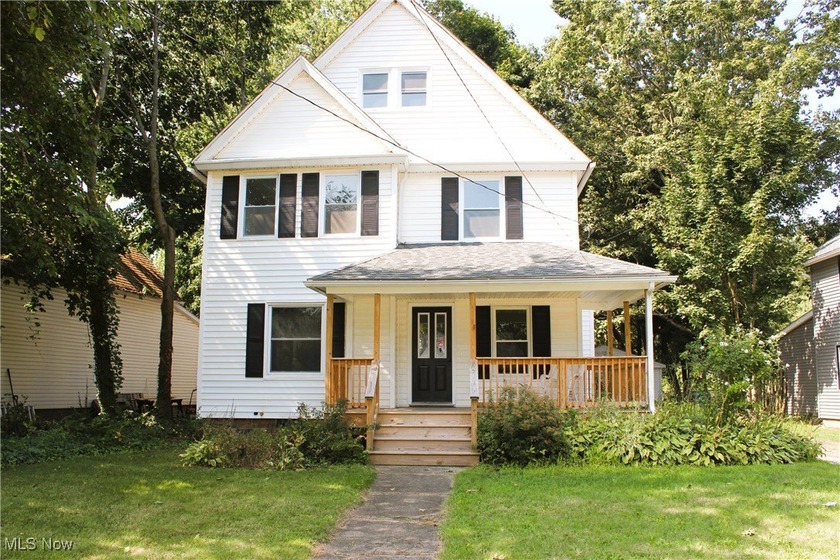 Welcome Home! This beautifully remodeled property has been - Beach Home for sale in Painesville, Ohio on Beachhouse.com