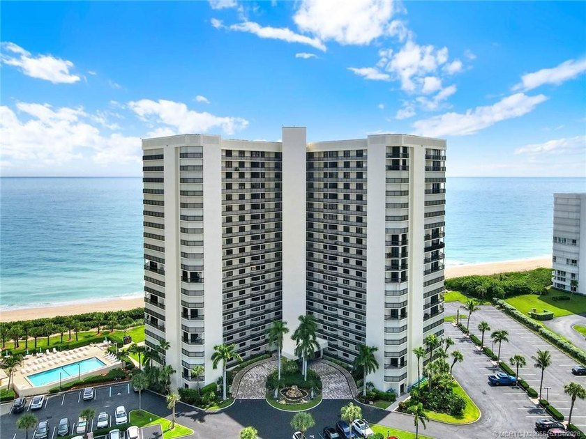 ISLANDIA I ON HUTCHINSON ISLAND - 6th floor with Ocean and - Beach Condo for sale in Jensen Beach, Florida on Beachhouse.com