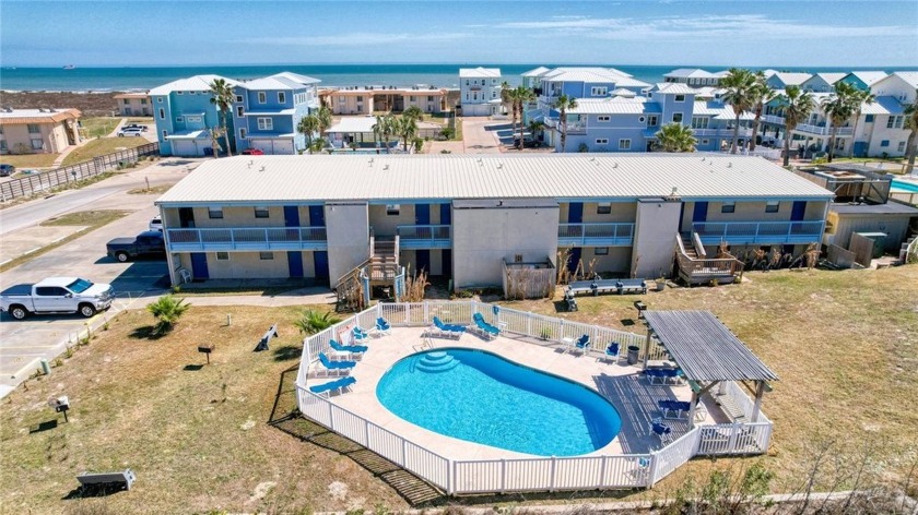 This adorable, fully furnished one-bedroom condo is the perfect - Beach Condo for sale in Port Aransas, Texas on Beachhouse.com