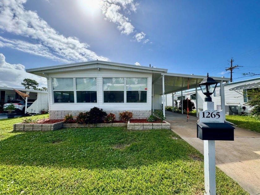 1972 Skyline Ramada 2 bedroom 2 bathroom home large floor plan 1 - Beach Home for sale in Daytona Beach, Florida on Beachhouse.com