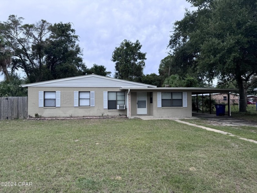 Attention Investors Come see this 3 Bedroom 1 Bathroom home with - Beach Home for sale in Panama City, Florida on Beachhouse.com