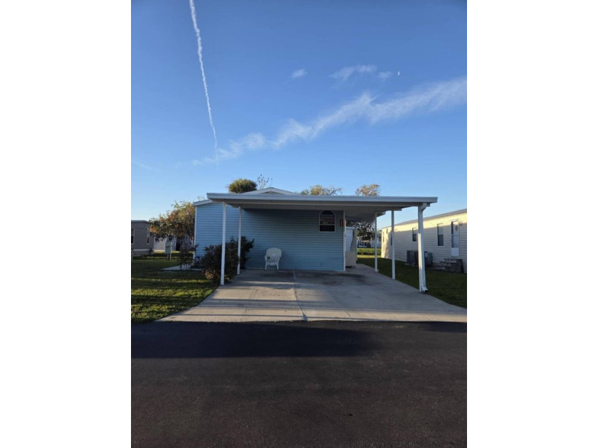 Step into this beautifully updated 3 bedroom, 2 bathroom - Beach Home for sale in Tampa, Florida on Beachhouse.com