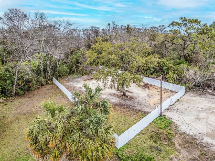 WATERFRONT LOT!! GREAT PRICE! Privacy abounds on this spacious - Beach Lot for sale in New Port Richey, Florida on Beachhouse.com