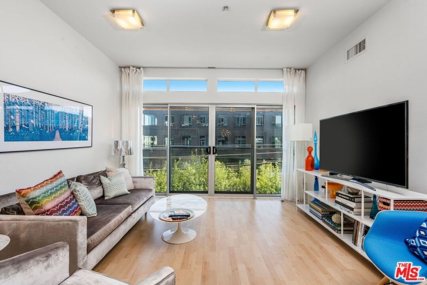 Experience the openness of loft living with functional space - Beach Condo for sale in Marina Del Rey, California on Beachhouse.com