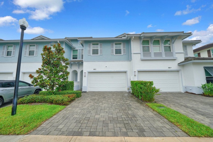 Welcome to 4821 Pointe Midtown Road! This 3-bedroom, 2.5-bath - Beach Townhome/Townhouse for sale in Palm Beach Gardens, Florida on Beachhouse.com