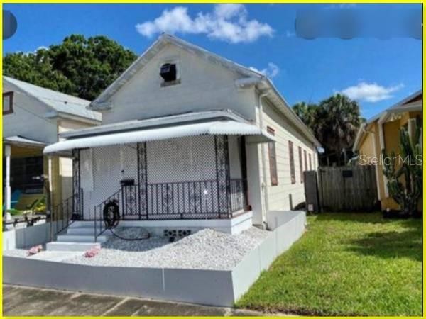 Check out this 2 bedroom one bath 1913 Vintage Bungalow located - Beach Home for sale in Tampa, Florida on Beachhouse.com