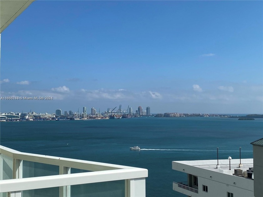 Stunning 2/2 condo in the heart of Brickell! Breathtaking bay - Beach Condo for sale in Miami, Florida on Beachhouse.com