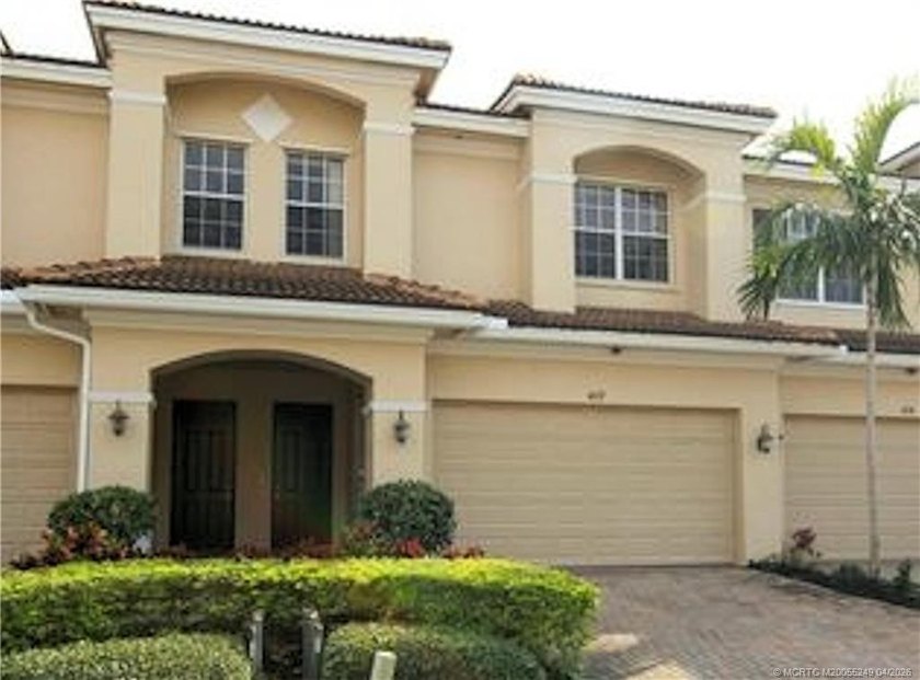 Light, Bright & Spacious and under $400K! (more pics coming) - Beach Townhome/Townhouse for sale in Stuart, Florida on Beachhouse.com