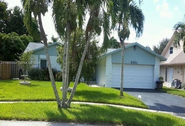 Four bedroom 3 bath home in Welleby, Sunrise, situated on a - Beach Home for sale in Sunrise, Florida on Beachhouse.com