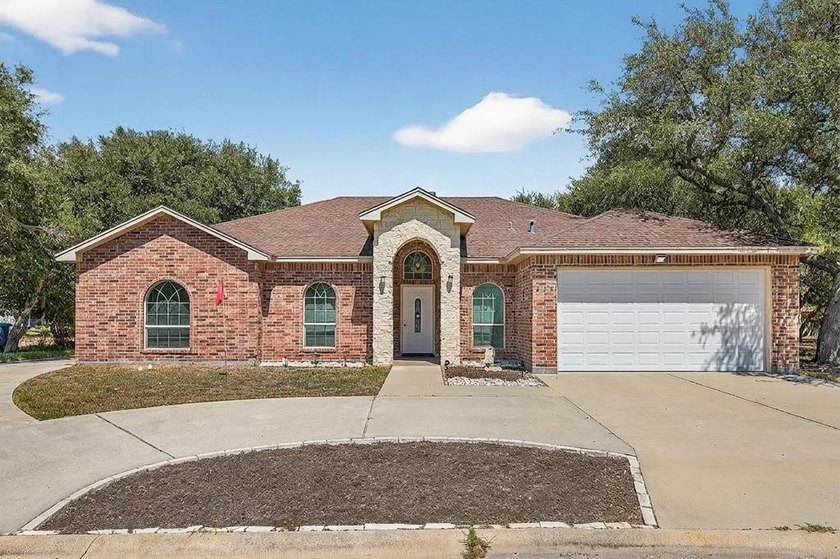 Welcome to this beautiful 3-bedroom, 2-bath home perfectly - Beach Home for sale in Rockport, Texas on Beachhouse.com