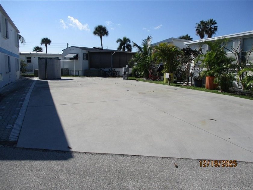 Welcome to Paradise !! Spacious concrete and pavered lot - Beach Lot for sale in Jensen Beach, Florida on Beachhouse.com