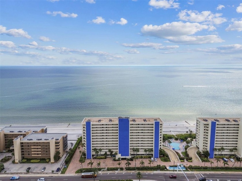 Welcome to beautiful Ocean Sands where fantastic sunsets, sugary - Beach Condo for sale in Madeira Beach, Florida on Beachhouse.com