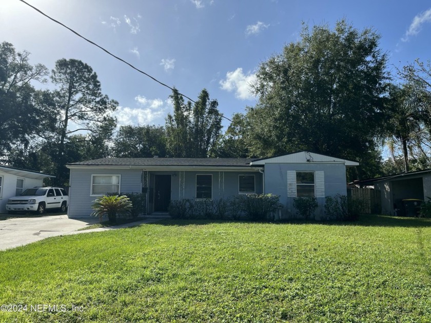 Wonderful block home in desirable Lake Shore neighborhood with - Beach Home for sale in Jacksonville, Florida on Beachhouse.com