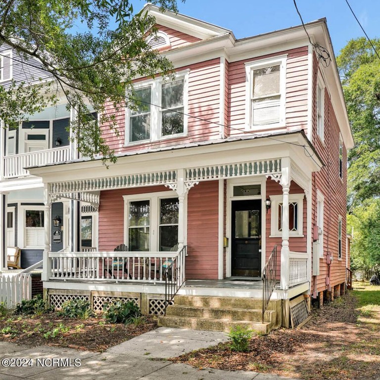 Own a piece of history with this 19th century Victorian home - Beach Home for sale in Wilmington, North Carolina on Beachhouse.com