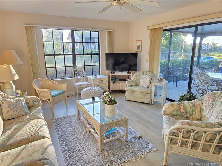 Well, maintained 2-bedroom, 2 bath townhome located in the - Beach Townhome/Townhouse for sale in Hobe Sound, Florida on Beachhouse.com