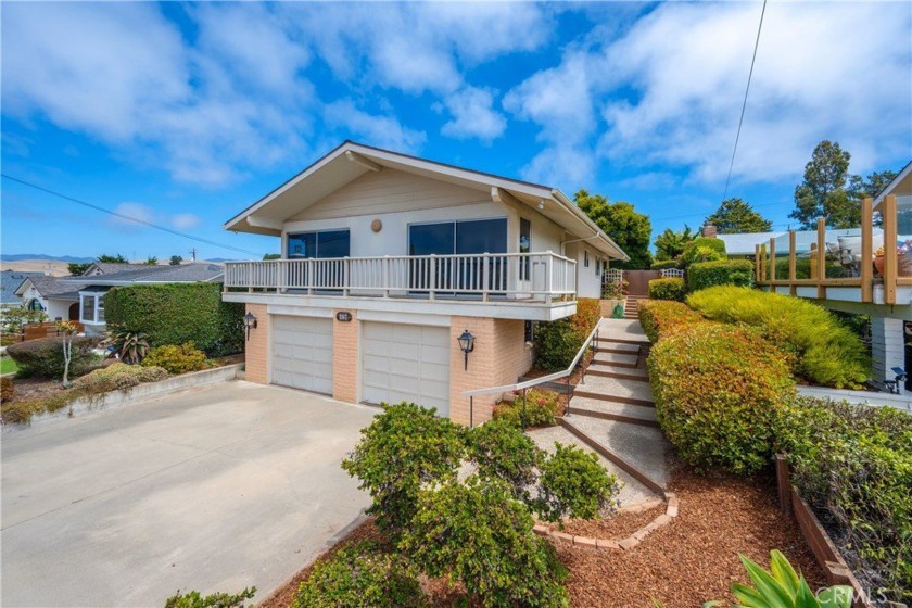 Come make 478 Piney way your Coastal View home and enjoy all the - Beach Home for sale in Morro Bay, California on Beachhouse.com