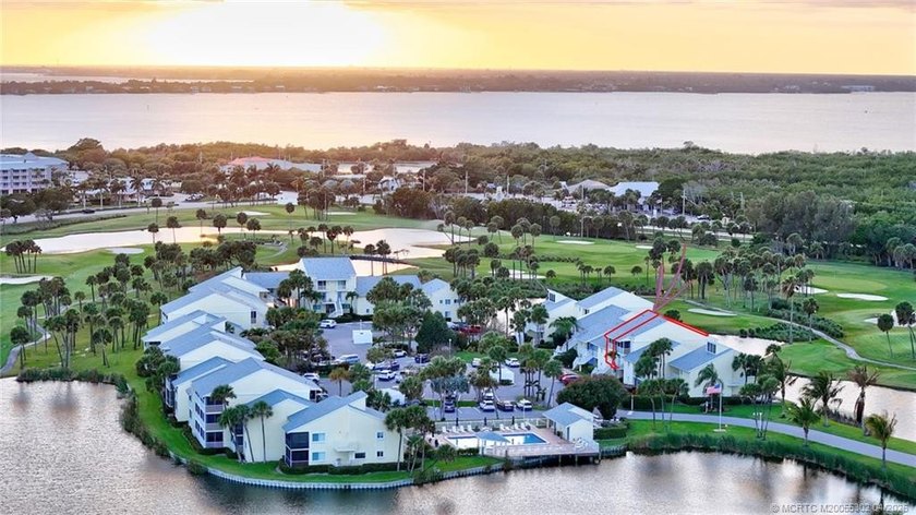 Beautifully renovated top-floor 2-story townhome in the - Beach Condo for sale in Stuart, Florida on Beachhouse.com