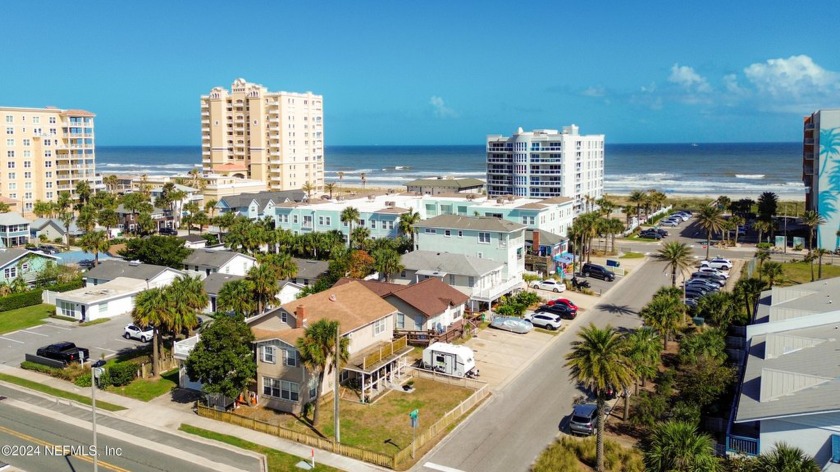 Just east of 3rd Street, this duplex offers a RARE opportunity - Beach Townhome/Townhouse for sale in Jacksonville Beach, Florida on Beachhouse.com