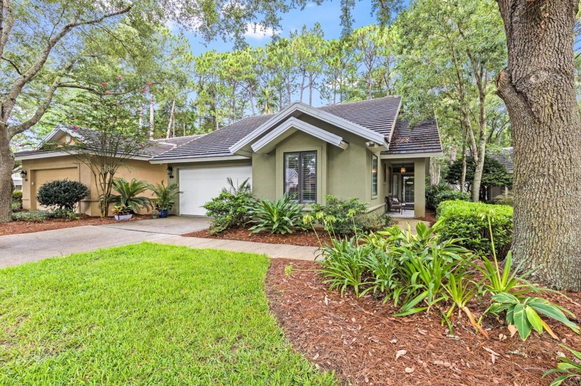 Discover this charming single-story home in the short term - Beach Home for sale in Miramar Beach, Florida on Beachhouse.com
