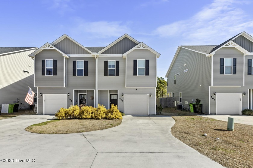 This 3-bedroom, 2.5-bath townhouse offers the perfect mix of - Beach Townhome/Townhouse for sale in Holly Ridge, North Carolina on Beachhouse.com