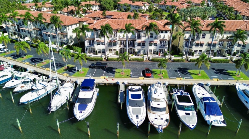 HUGE $200K PRICE REDUCTION! PRICED TO SELL SO DON'T WAIT AND - Beach Townhome/Townhouse for sale in Palm Beach Gardens, Florida on Beachhouse.com