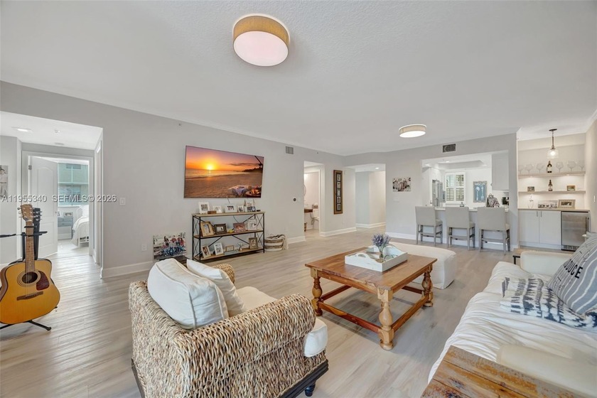 Welcome to The Reserve at Pinecrest! This 4 bedrooms 2.5 - Beach Condo for sale in Pinecrest, Florida on Beachhouse.com