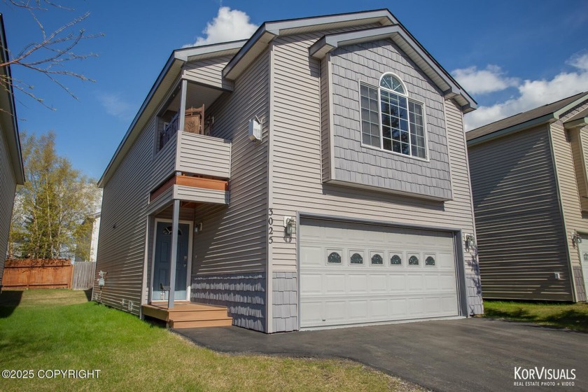 Stunning Seclusion Cove home with a large kitchen w/granite - Beach Home for sale in Anchorage, Alaska on Beachhouse.com