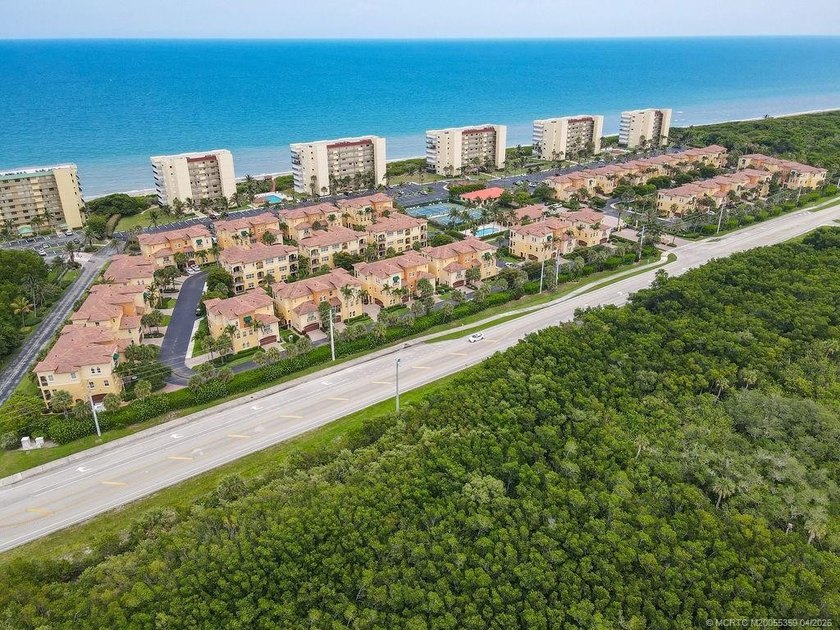 OCEAN BAY VILLAS ON HUTCHINSON ISLAND - unique 3BR plus den, 3 - Beach Condo for sale in Jensen Beach, Florida on Beachhouse.com