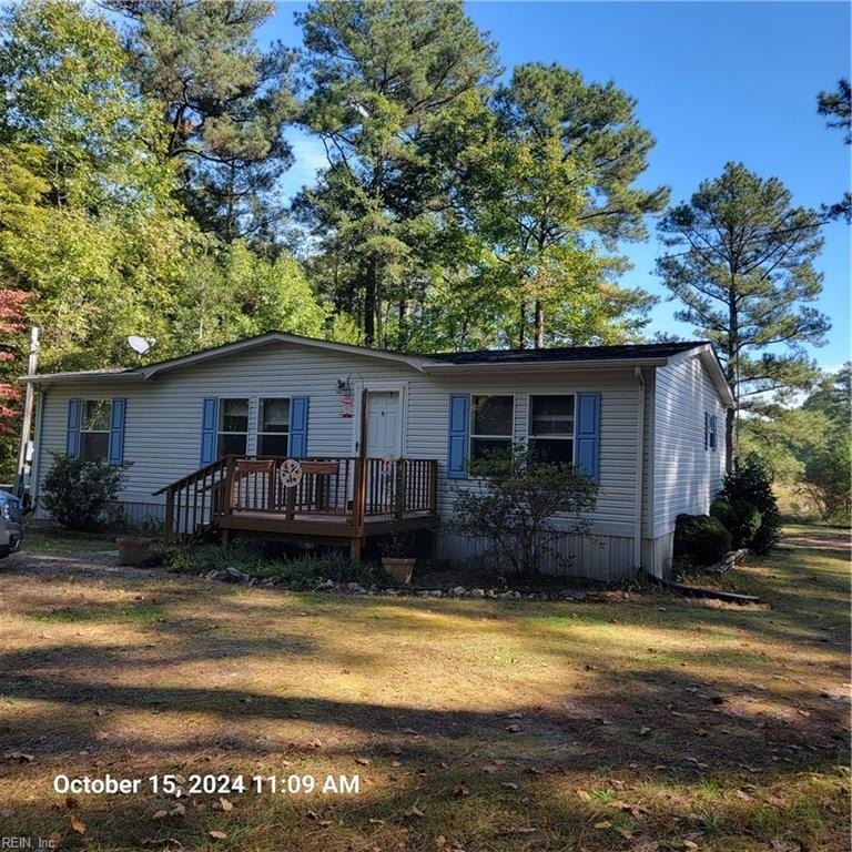 Wonderful opportunity, incredibly peaceful 2.48 acres with - Beach Home for sale in Gloucester, Virginia on Beachhouse.com