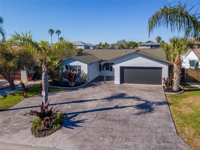FULLY REMODELED!!! Welcome to 7309 Islander Ln, nestled in the - Beach Home for sale in Hudson, Florida on Beachhouse.com