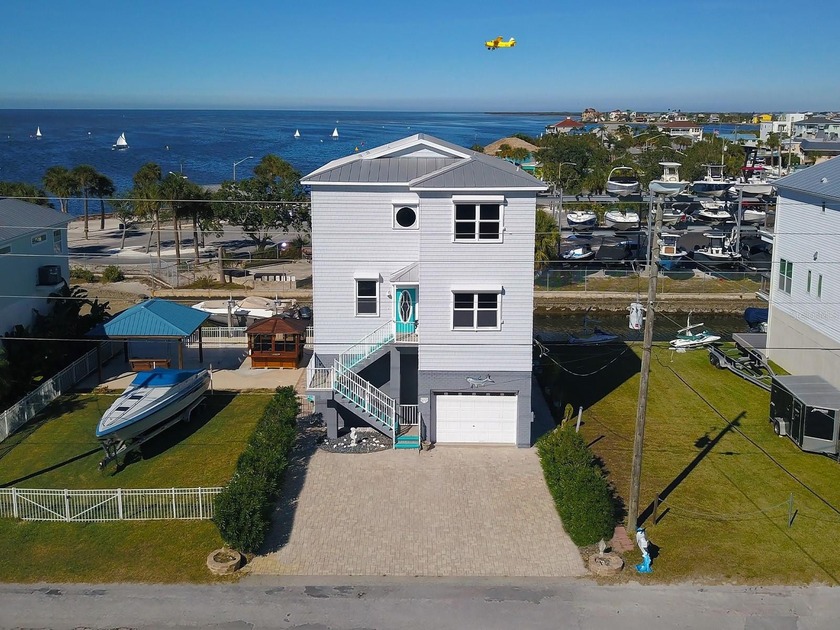 One or more photo(s) has been virtually staged. Double lot and - Beach Home for sale in Hudson, Florida on Beachhouse.com