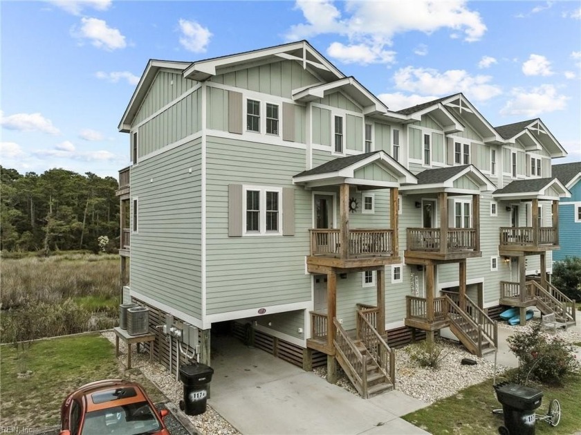 Stunning fully furnished trilevel townhome, built in 2020 - Beach Townhome/Townhouse for sale in Kill Devil Hills, North Carolina on Beachhouse.com